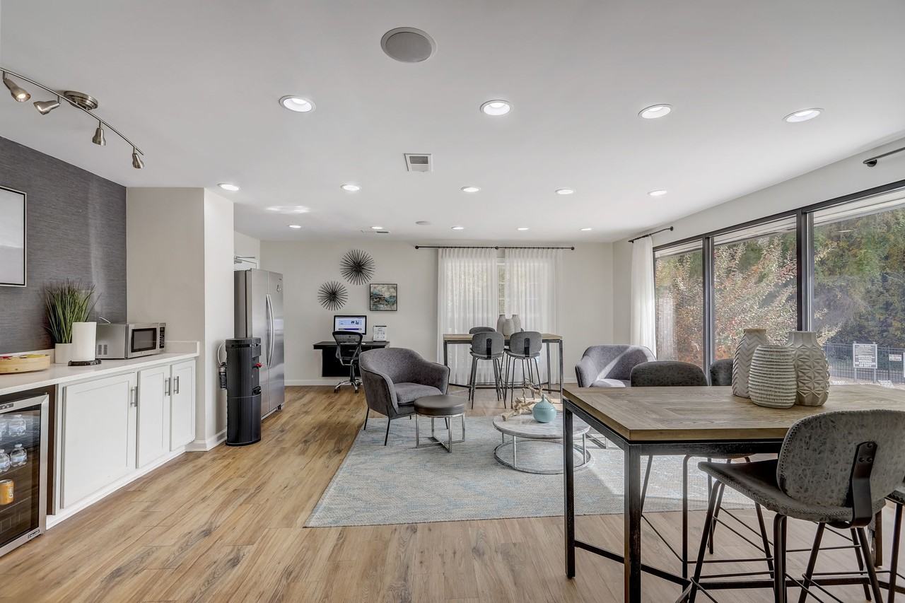 Veridian at Sandy Springs - Photo 3 of 31