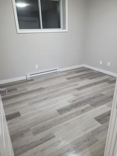 461 Twelfth St W #9 - Photo 3 of 6