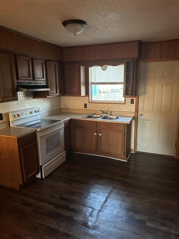 101C Teresa Ln - Photo 2 of 7