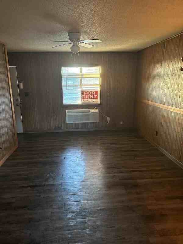 101C Teresa Ln - Photo 3 of 7