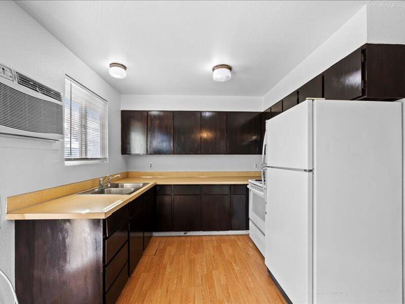 224 W 21st Ave #C - Photo 5 of 14