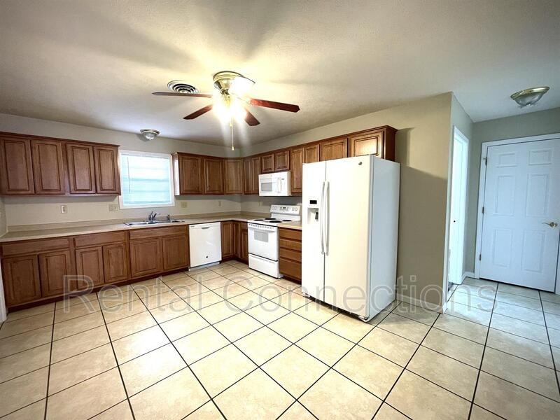 707 Katie Ln - Photo 3 of 12