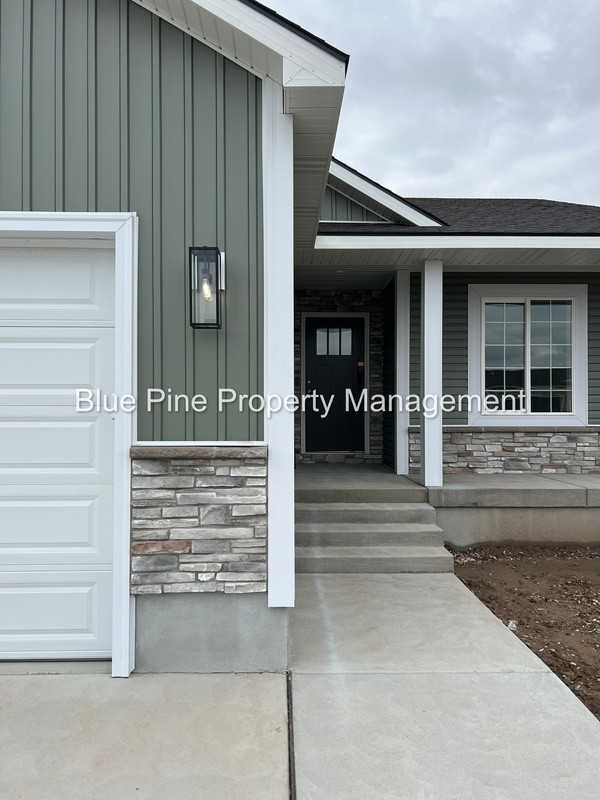 4211 Ventura Ave - Photo 2 of 19