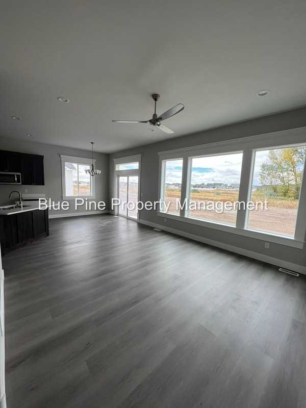 4211 Ventura Ave - Photo 4 of 19