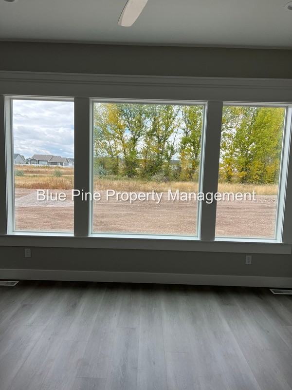 4211 Ventura Ave - Photo 5 of 19