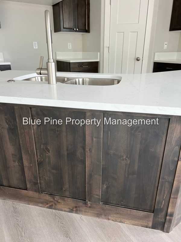 4211 Ventura Ave - Photo 7 of 19