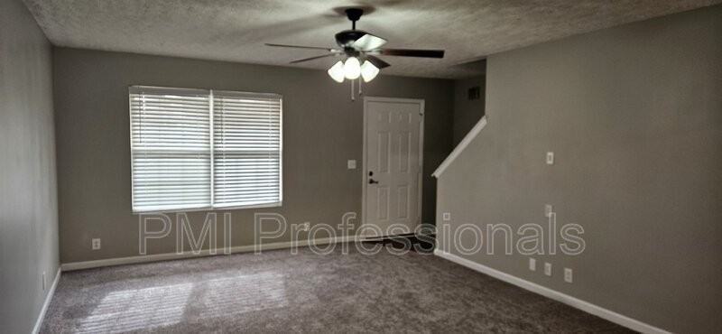 5046 Santana St - Photo 2 of 15