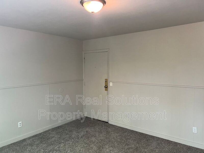 3312 W 8th St #2 - Photo 2 of 10