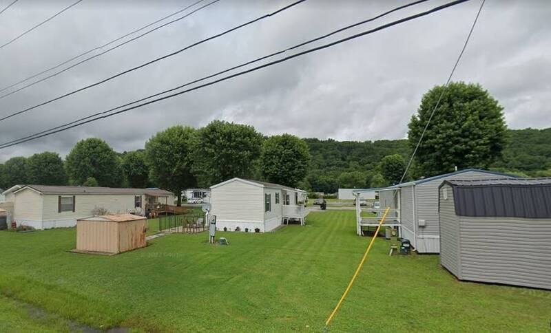 28 Camelot Dr - Photo 3 of 3