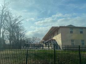1043 College St #5 - Photo 1 of 1