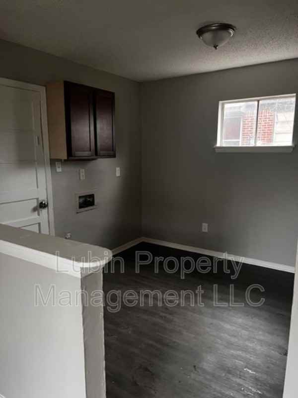 2086 Hubert Ave, Memphis, TN 38108-2214 - Photo 3 of 14