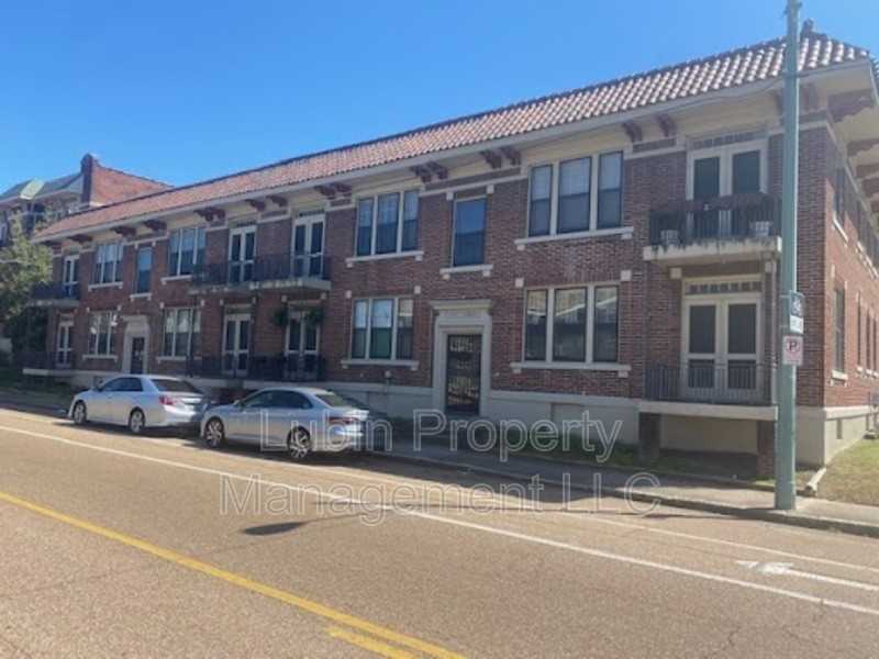 Cooper Young - Photo 2 of 8