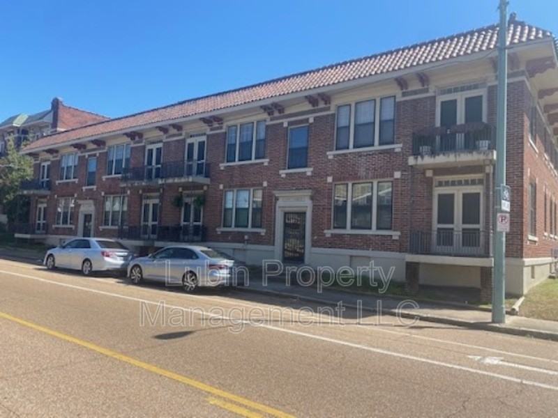 Cooper Young - Photo 3 of 8