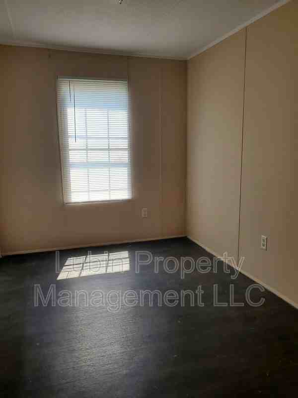 35 Virginia Ave - Photo 3 of 8