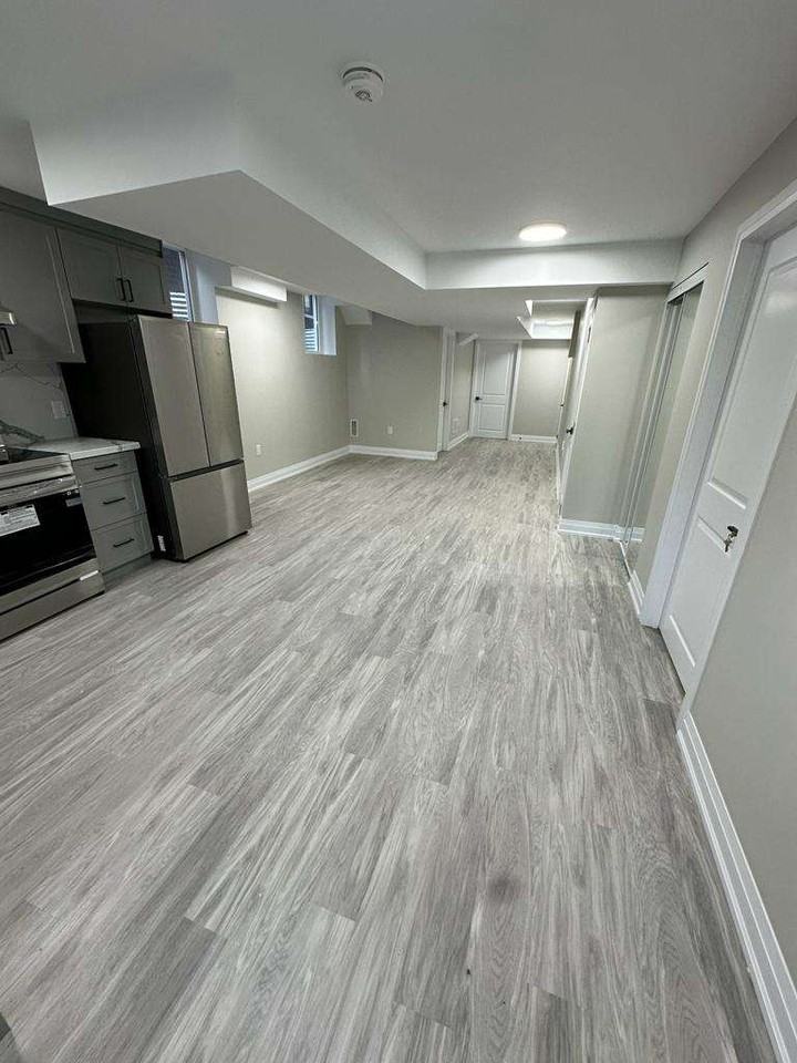 4097 Hillsborough Cres - Photo 3 of 10