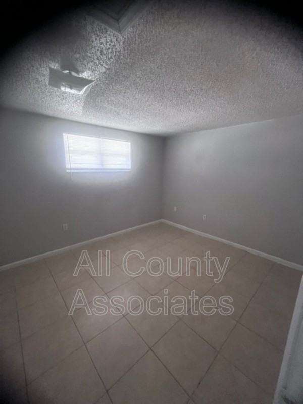 6326 Alaska Ave - Photo 3 of 5