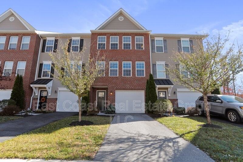 43 Savage Ct - Photo 4 of 45