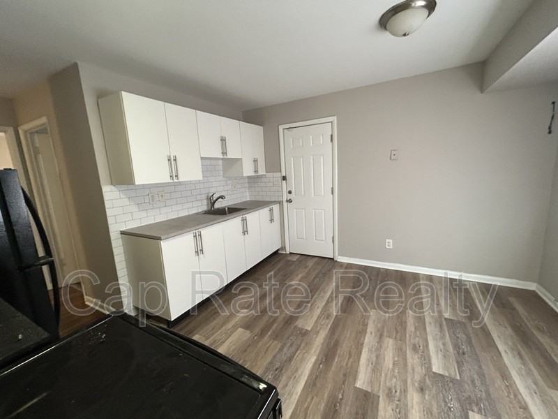 1776 Nason Ave - Photo 5 of 17