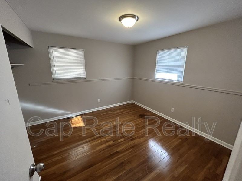 1776 Nason Ave - Photo 7 of 17
