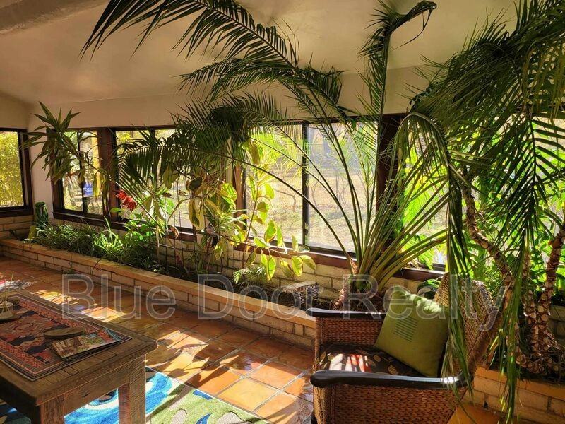 111 Ranchitos Rd - Photo 2 of 32