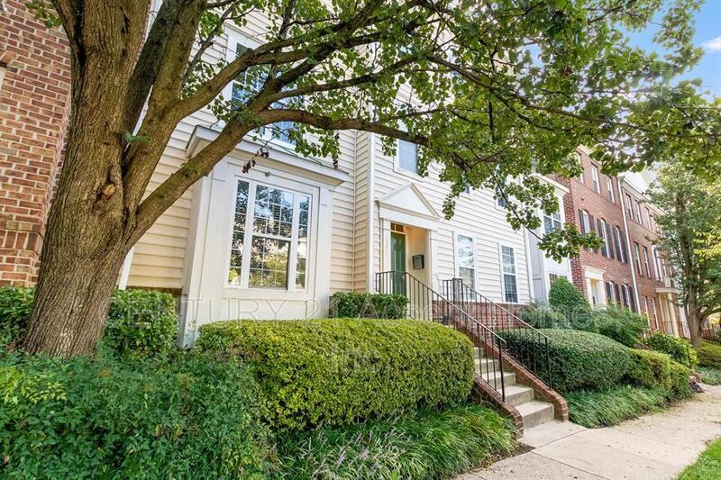 1581 Leeds Castle Dr #201 - Photo 3 of 38