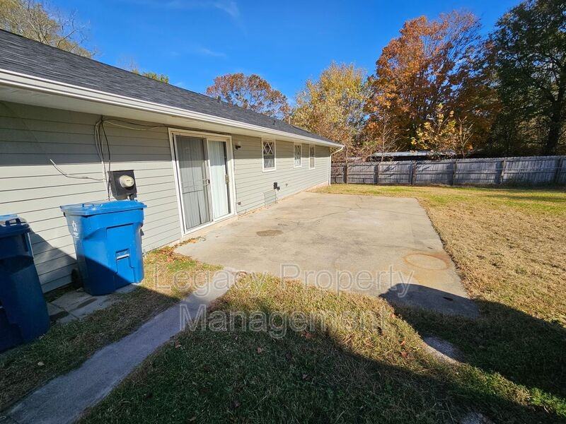 4914 Longleaf Rd - Photo 3 of 15