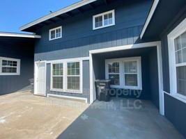 featured image of 3605 1/2 E 16th St #B