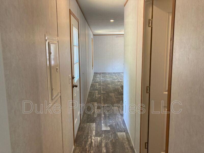 26 Chapin St, Seneca Falls, NY 13148 - Photo 2 of 41