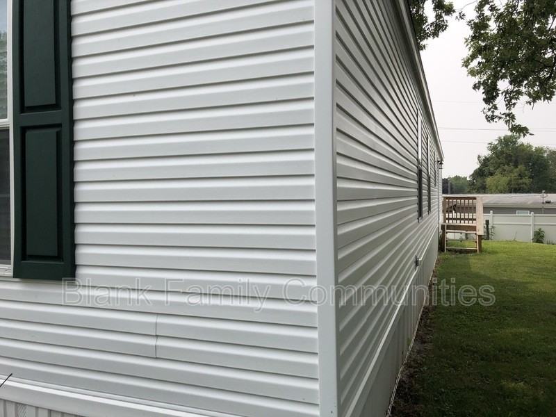 3250 Maysville Pike, Zanesville, OH 43701 - Photo 3 of 10