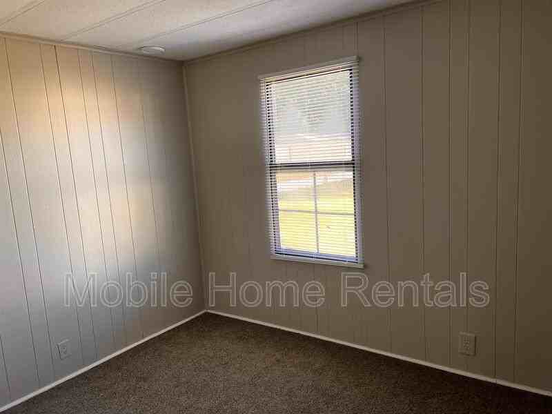 2924 Chase Run - Photo 3 of 7