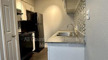 featured image of 5426 Menchaca Rd #124