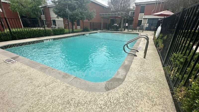 5426 Menchaca Rd #124 - Photo 4 of 5