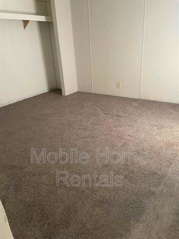 572 Charles St - Photo 2 of 7