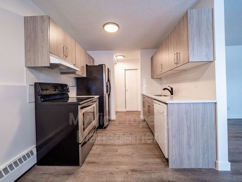 4510 47 St - Photo 2 of 8