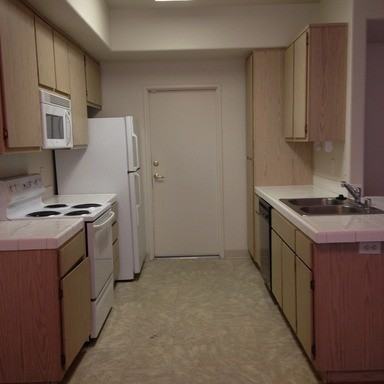 1223 W Spruce Ave - Photo 3 of 10