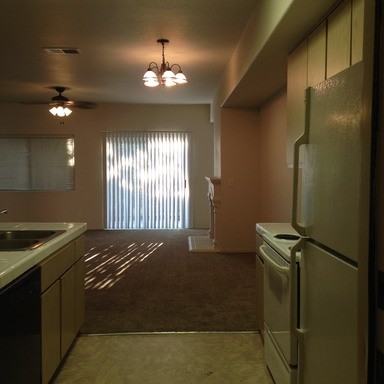 1223 W Spruce Ave - Photo 2 of 10