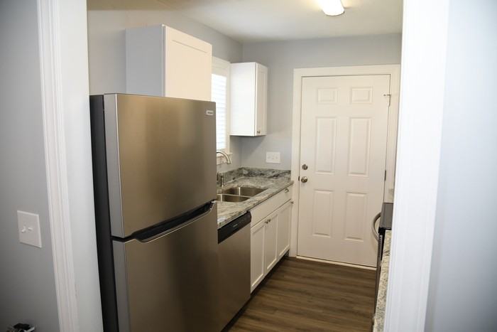 1612 Luckey St - Photo 3 of 10