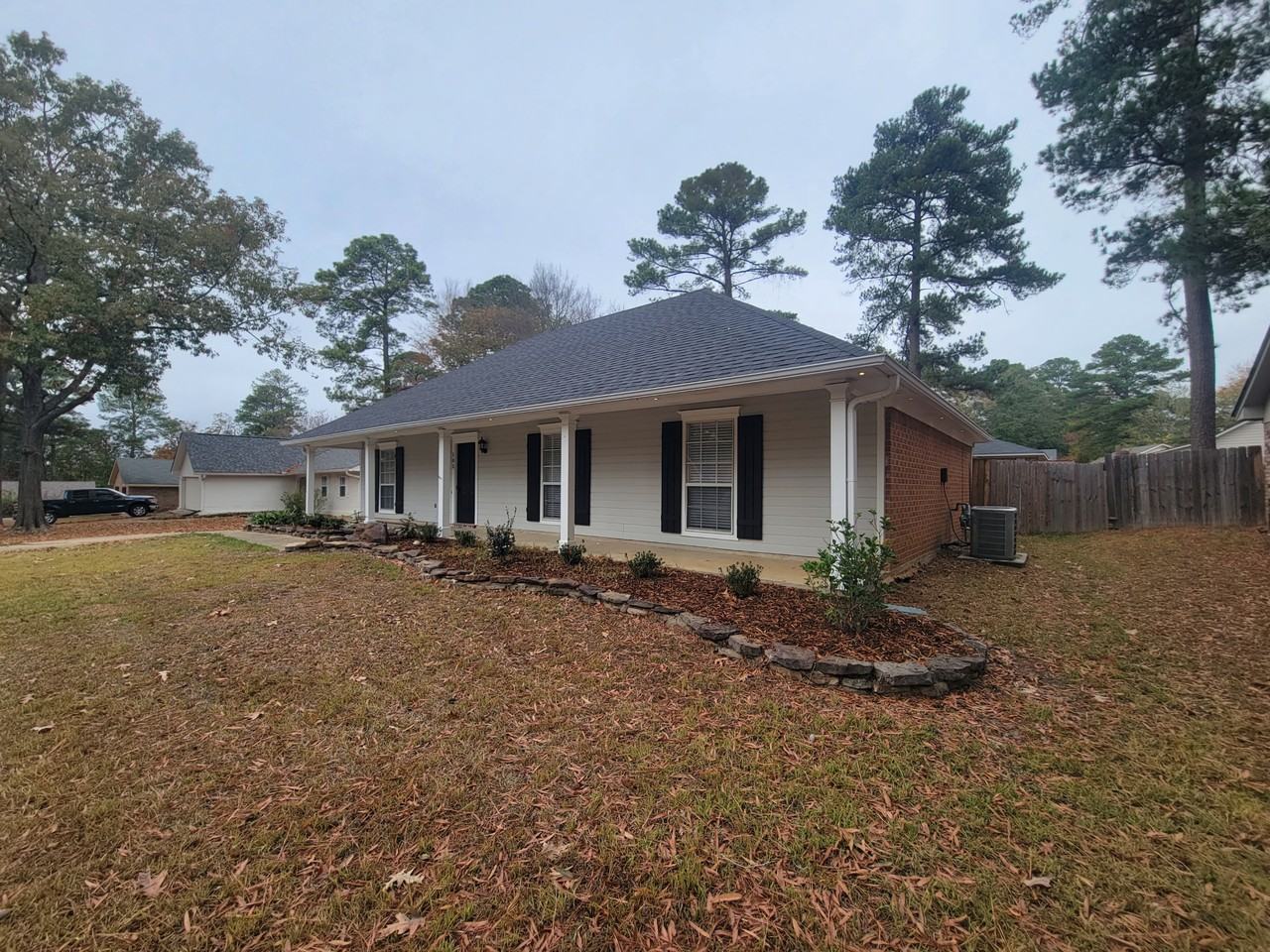 105 Live Oak Ln #NA - Photo 2 of 25