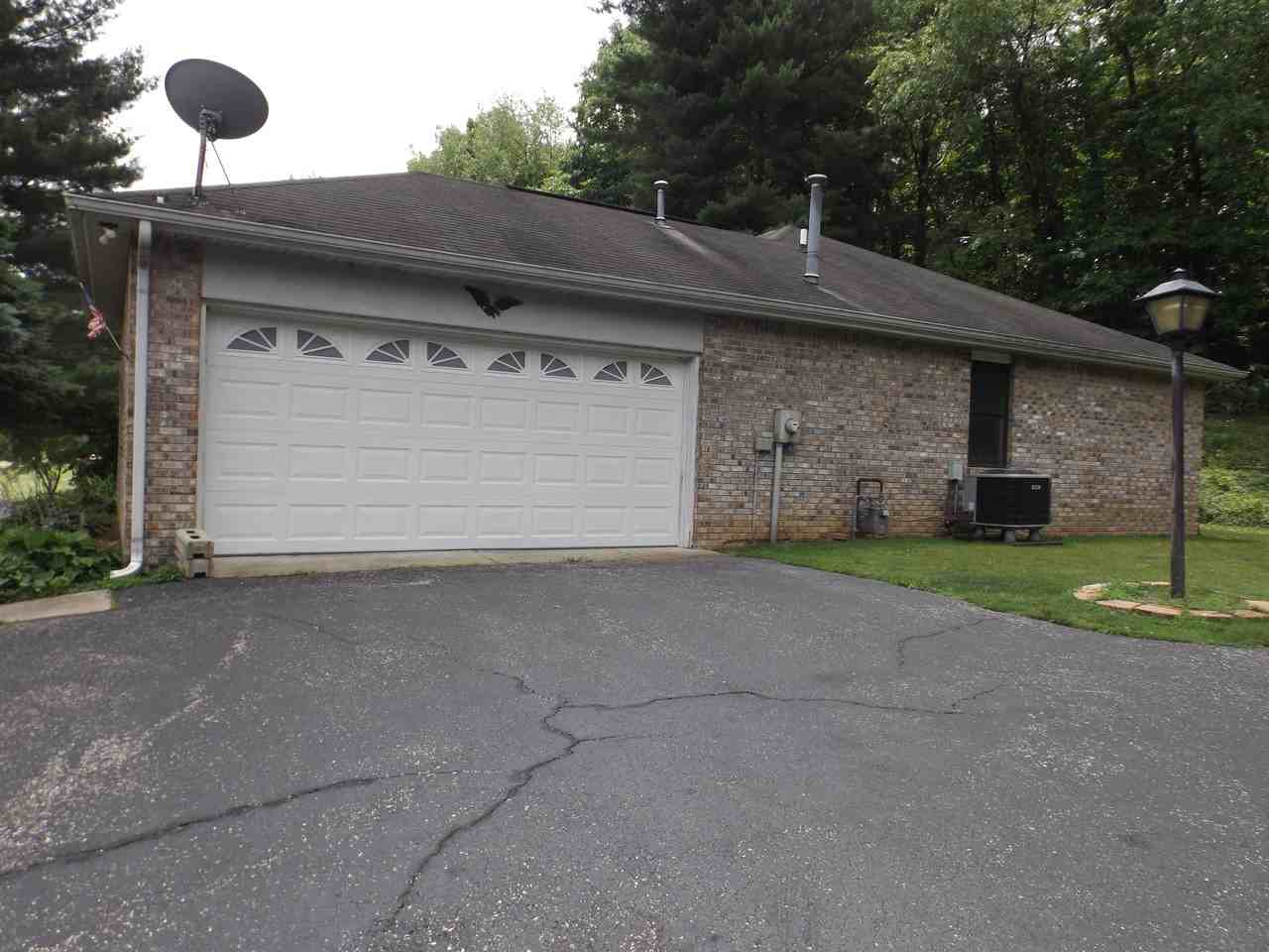 40 Bailliere Dr #1 - Photo 2 of 11