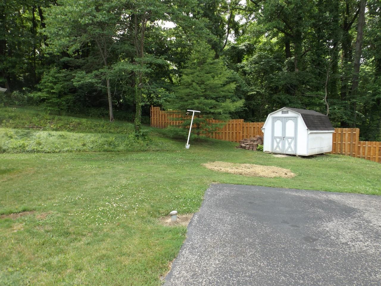 40 Bailliere Dr #1 - Photo 3 of 11