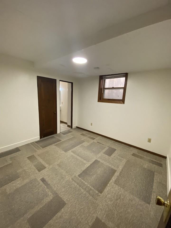 535 Flats - 6535 N. Minden Ave #6 - Photo 3 of 11