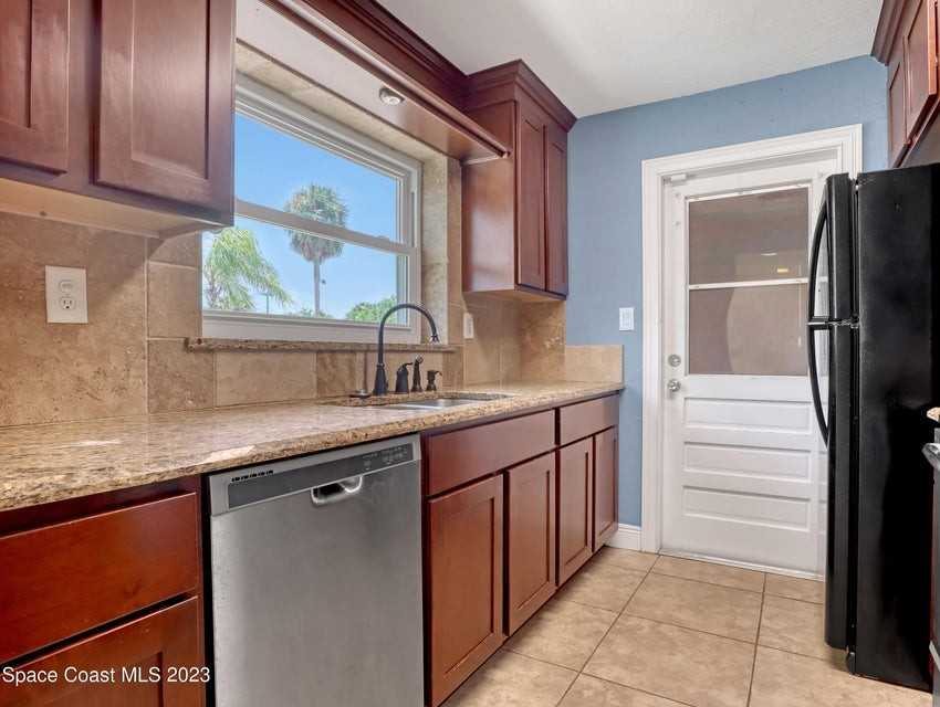 193 Eden Ave #1 - Photo 2 of 10