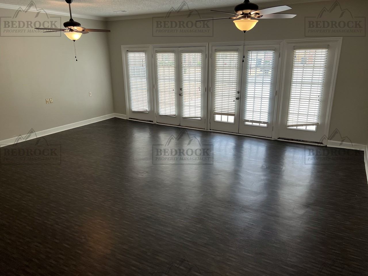 1302 Stuart Ave Sw #1 - Photo 6 of 15