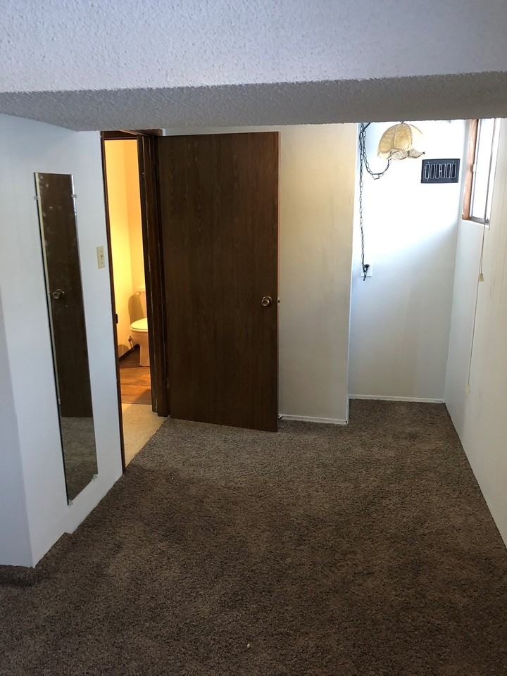 Cozy 3 bed 2 bath updated home*In - Photo 3 of 33