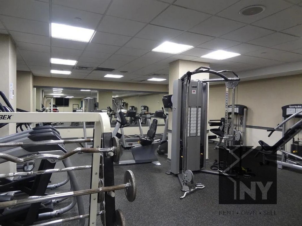 Battery Pl #2014 - Photo 6 of 8