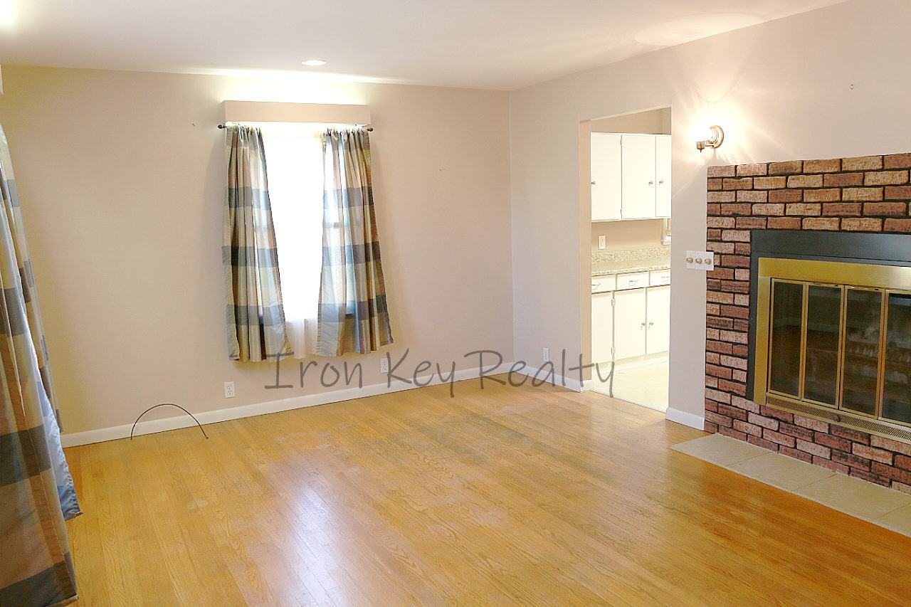 2201 S Claremont Ave #1 - Photo 4 of 17