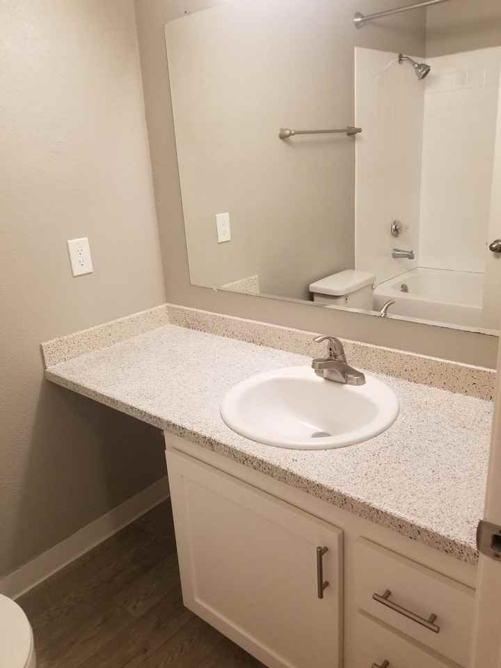 20347 Ne Halsey St - Photo 4 of 20