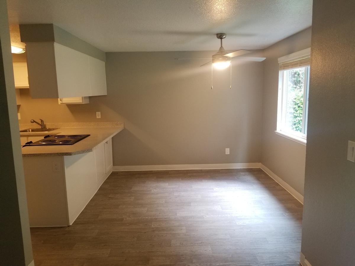 20347 Ne Halsey St - Photo 6 of 20