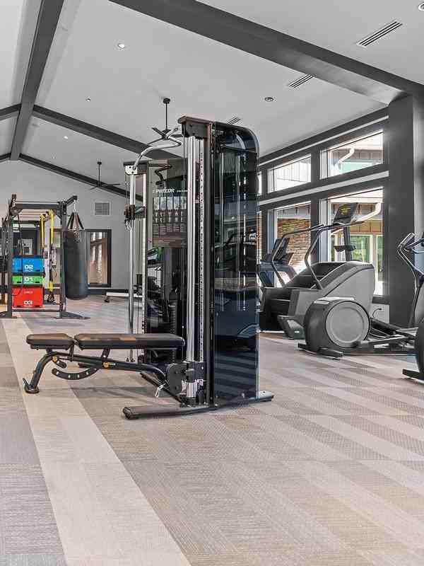 7010 Crossbuck Point