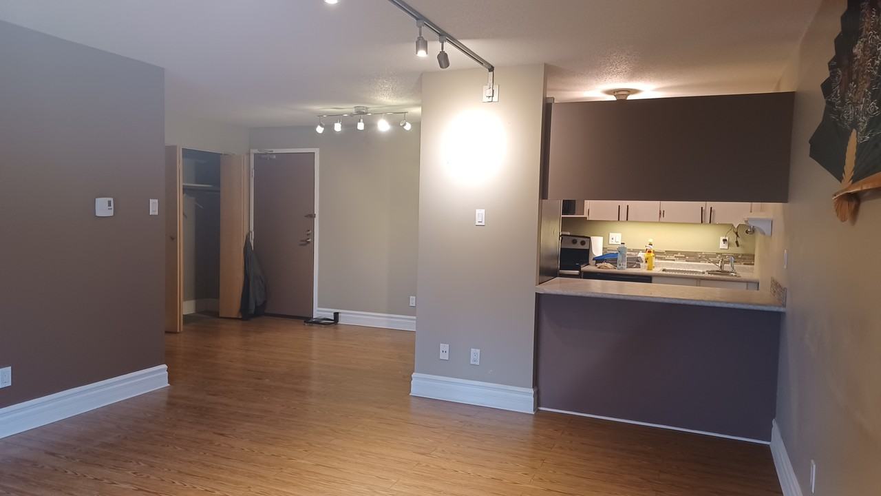 700 Kenaston Boulevard #303 - Photo 2 of 11